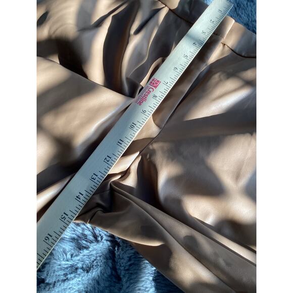 Express Women's Faux Leather Pleated Super High Rise Ankle Pants Brown Size 14R - Picture 10 of 12